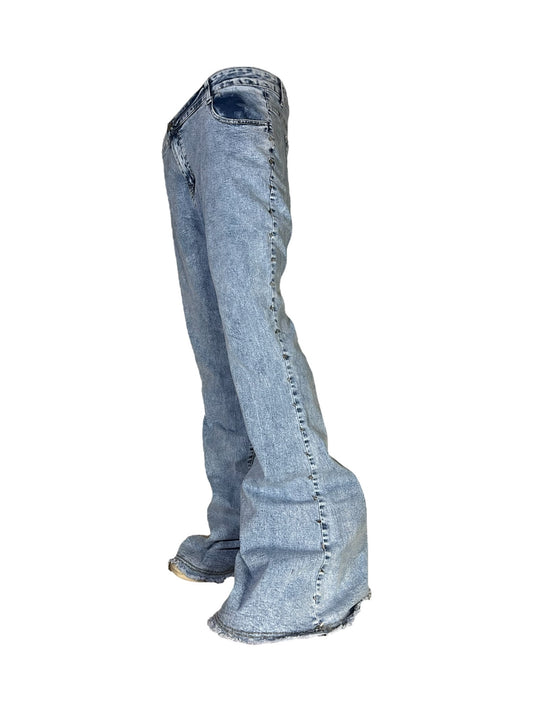 UW01 SPIKED FLARED DENIM (BLACK)